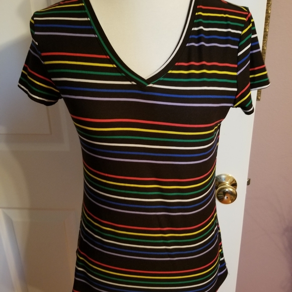 Multi colored summer top, like new - Picture 1 of 2